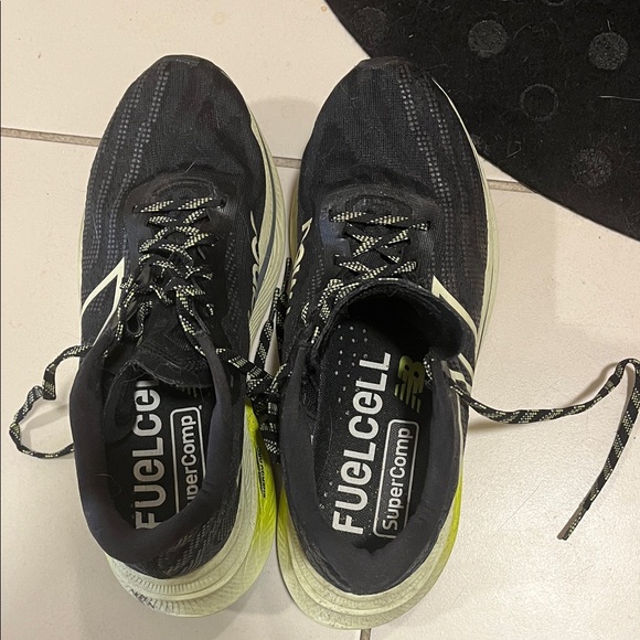 New Balance FuelCell - Picture 4 of 5